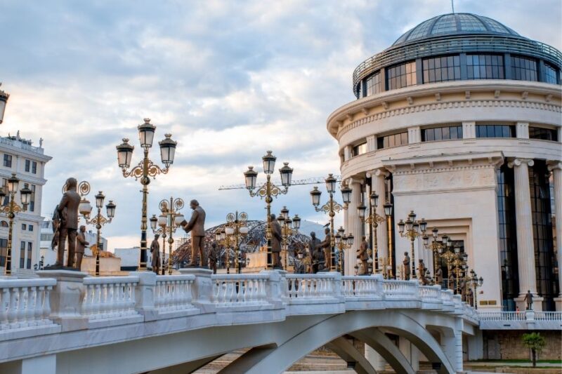 ΠΡΩΤΟΧΡΟΝΙΑ ΣΤΑ ΣΚΟΠΙΑ 